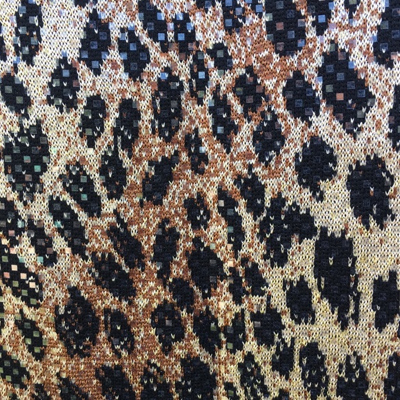 St. John Leopard Print Sleeveless Sweater Vest Santana Knit Brown Black L - Picture 4 of 8